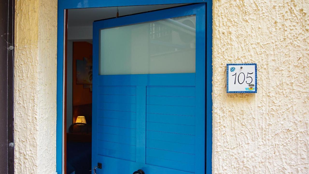 Baia Di Naxos Aparthotel Giardini Naxos Exterior foto